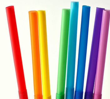 photo drinking straws credit Horia Varlan